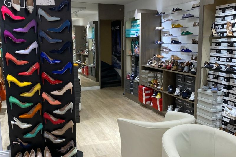 CHAUSSURES VALERIAUD (45)
